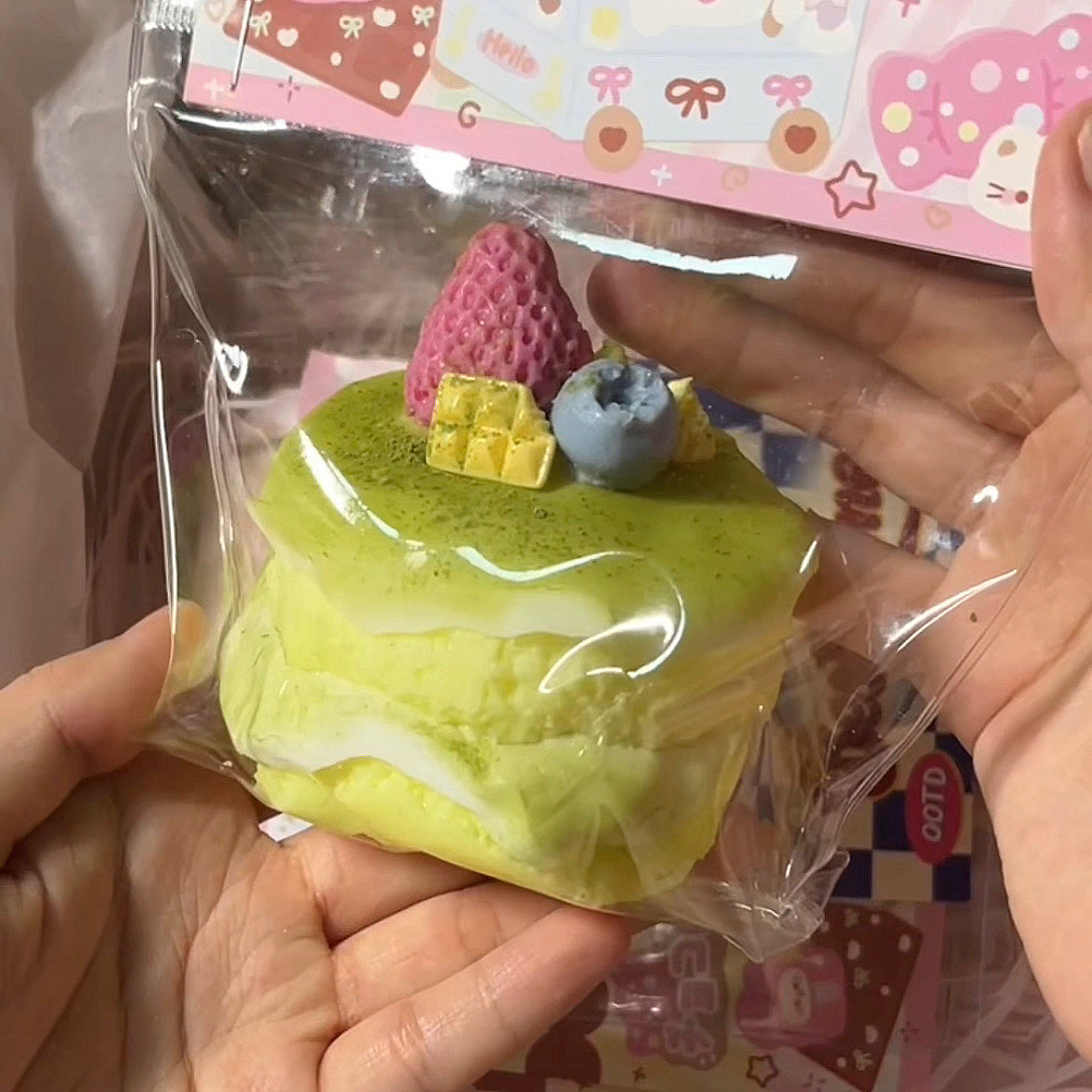 Green Tea Cake Squishy